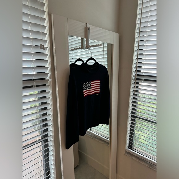 St. John Sweater (XL) - Picture 6 of 6